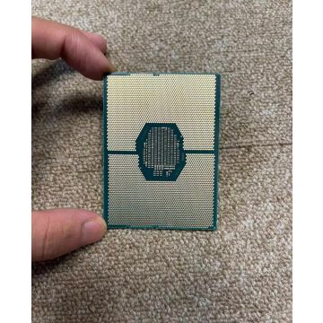 Intel S3647 XEON SILVER 4214R TRAY 12x2,4 100W (CD8069504343701) thumbnail