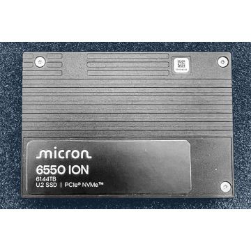 Lenovo 61.44TB 2.5 QLC NVMe PCIe 5.0 SSD (5149AK1T) thumbnail