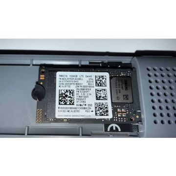 Lenovo SSD_ASM 1T M.2.2242 PCIe4x4 KIX OP LTS (5SS0Y87018) (5SS0Y87018) thumbnail